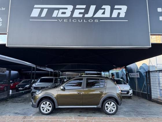 RENAULT SANDERO 1.6 STEPWAY 8V FLEX 4P MANUAL RENAULT SANDERO 1.6 STEPWAY 8V FLEX 4P MANUAL